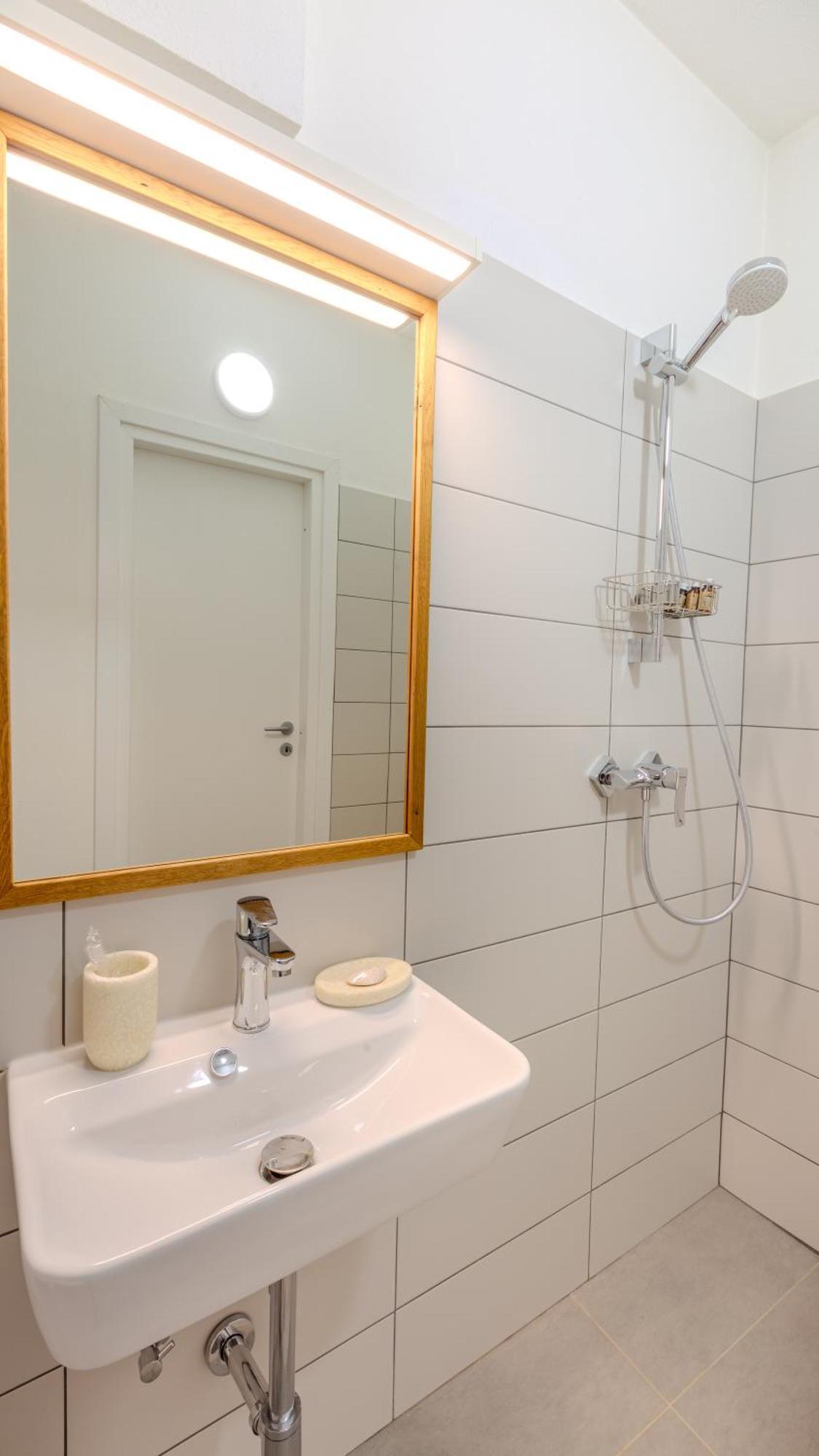 Ch6 By Rentable Appartement Braşov Buitenkant foto